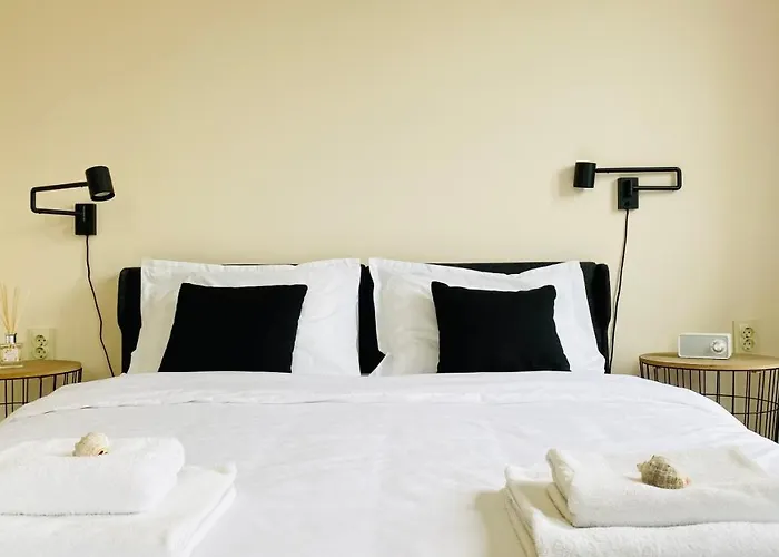 Apartello Artur - Modern - Апартамент